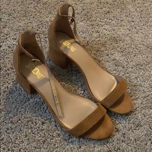 Camel brown chunk heels